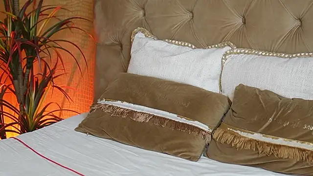 TiffanyTaboo online show from February 26, 2026, 10:21 pm