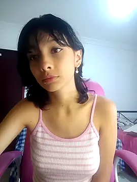 xoxo milk online show from September 23, 2025, 3:08 pm