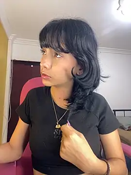 xoxo milk online show from November 15, 2025, 8:46 pm