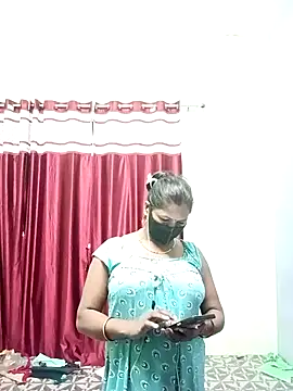 Snapshot of School_medam chatting on October 9, 2025, 3:45 pm School medam online show from October 9, 2025, 3:45 pm