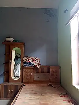 Snapshot of School_medam chatting on October 12, 2025, 6:04 am School medam online show from October 12, 2025, 6:04 am