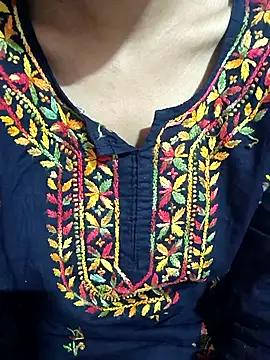 Snapshot of anayahotty chatting on October 7, 2025, 11:06 pm anayahotty online show from October 7, 2025, 11:06 pm