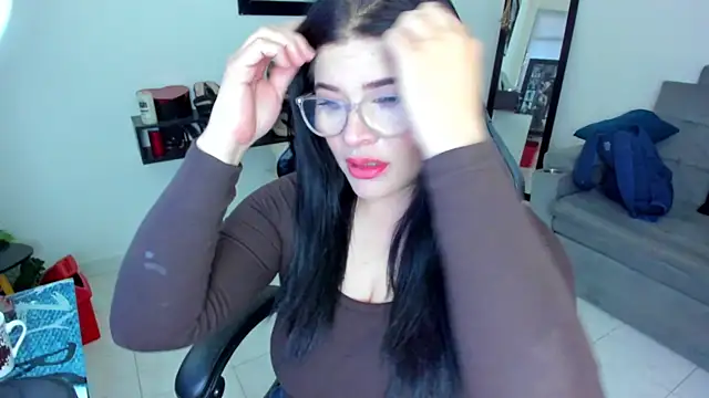 Snapshot of Miel_82 chatting on October 15, 2025, 11:07 am Miel 82 online show from October 15, 2025, 11:07 am