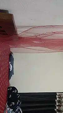 Snapshot of hotestfantasy chatting on February 7, 2026, 7:33 pm hotestfantasy online show from February 7, 2026, 7:33 pm