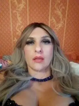 Snapshot of LaraDiva7799 chatting on October 4, 2025, 11:23 am LaraDiva7799 online show from October 4, 2025, 11:23 am