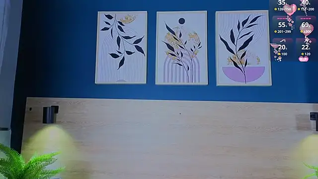 Snapshot of AlisonCold chatting on October 7, 2025, 12:17 pm AlisonCold online show from October 7, 2025, 12:17 pm