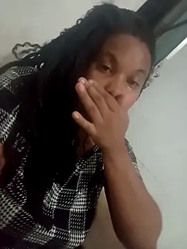 Snapshot of PrettahSantos chatting on January 16, 2026, 11:42 pm PrettahSantos online show from January 16, 2026, 11:42 pm