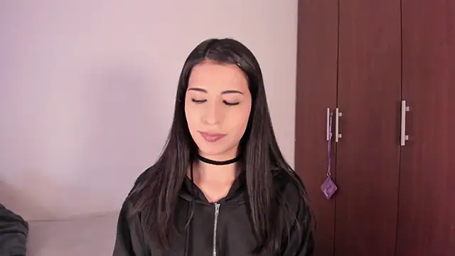 Snapshot of ScarlettRosetti chatting on October 16, 2025, 2:31 am ScarlettRosetti online show from October 16, 2025, 2:31 am