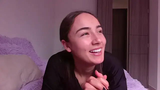 Snapshot of Innerpeace_ chatting on October 19, 2025, 7:27 pm Innerpeace online show from October 19, 2025, 7:27 pm