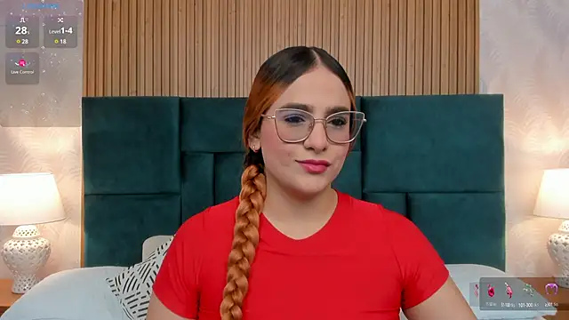 Amber kiss  online show from October 8, 2025, 6:19 pm