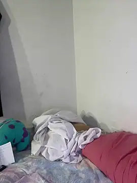 Snapshot of Bulma04 chatting on December 21, 2025, 3:41 am Bulma04 online show from December 21, 2025, 3:41 am