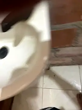 Snapshot of Dani-202p chatting on November 10, 2025, 4:56 pm Dani-202p online show from November 10, 2025, 4:56 pm