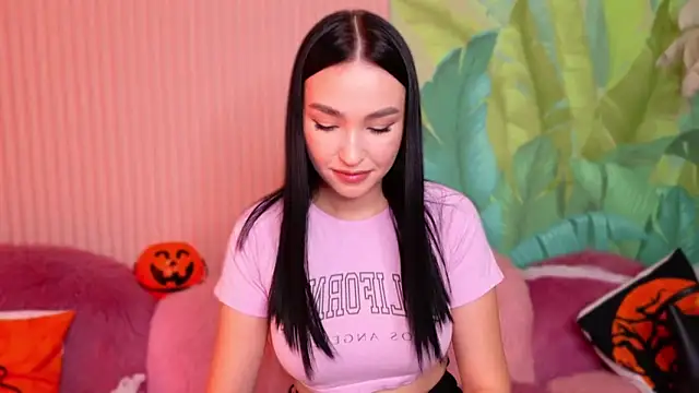 Snapshot of Amanda_Choi chatting on November 2, 2025, 8:36 pm Amanda Choi online show from November 2, 2025, 8:36 pm