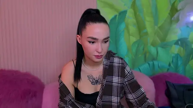 Snapshot of Amanda_Choi chatting on November 15, 2025, 10:30 am Amanda Choi online show from November 15, 2025, 10:30 am