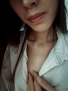 Snapshot of Hana-xinh chatting on September 29, 2025, 2:34 pm Hana-xinh online show from September 29, 2025, 2:34 pm