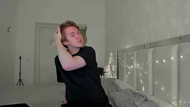 Vincent Pots online show from October 8, 2025, 5:42 am