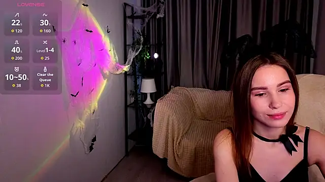 Snapshot of chatting on October 27, 2025, 5:19 am online show from October 27, 2025, 5:19 am