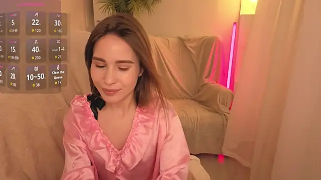 Snapshot of chatting on November 3, 2025, 9:29 pm online show from November 3, 2025, 9:29 pm