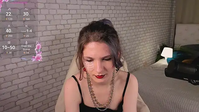 Snapshot of CipherellaFure chatting on October 31, 2025, 1:52 pm CipherellaFure online show from October 31, 2025, 1:52 pm