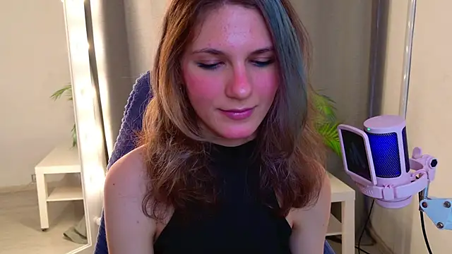 Snapshot of CipherellaFure chatting on October 14, 2025, 1:56 pm CipherellaFure online show from October 14, 2025, 1:56 pm