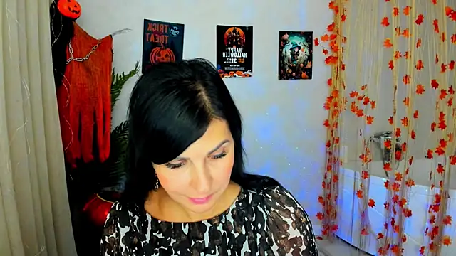 Snapshot of Moon_Veloure1 chatting on October 26, 2025, 11:54 am Moon Veloure1 online show from October 26, 2025, 11:54 am