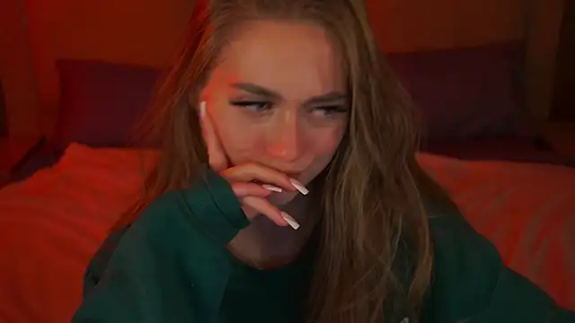 Snapshot of GoGoDream chatting on October 10, 2025, 6:09 pm GoGoDream online show from October 10, 2025, 6:09 pm