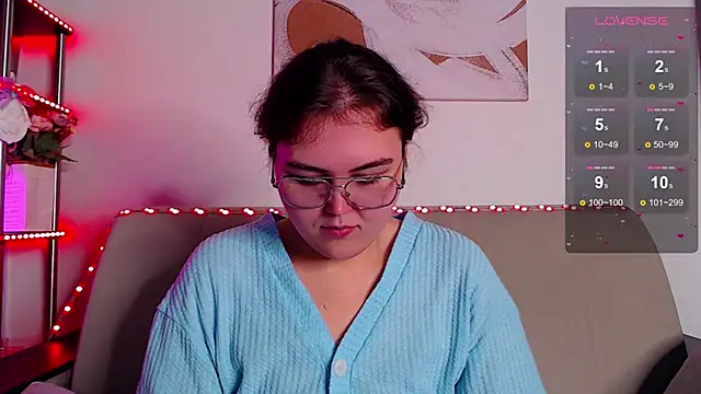  online show from December 15, 2025, 1:33 am