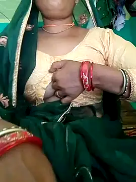 Divya singh  online show from October 8, 2025, 8:27 am