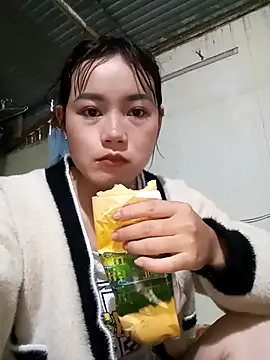 dorothyxx online show from November 3, 2025, 1:33 am