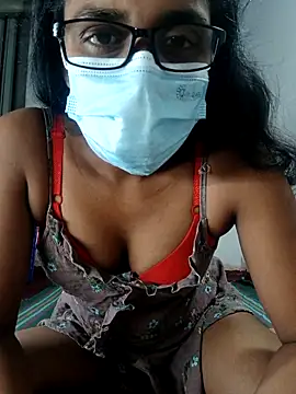 Snapshot of sexybolegirl chatting on November 1, 2025, 5:29 pm sexybolegirl online show from November 1, 2025, 5:29 pm