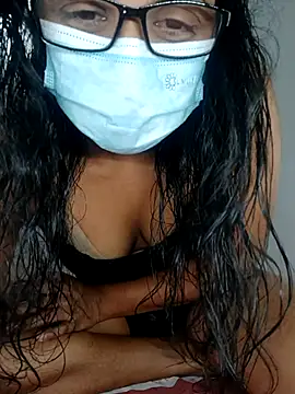 Snapshot of sexybolegirl chatting on October 7, 2025, 5:36 pm sexybolegirl online show from October 7, 2025, 5:36 pm