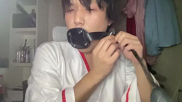 nuu1 221 online show from October 24, 2025, 10:42 pm