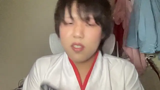 nuu1 221 online show from October 31, 2025, 6:15 pm