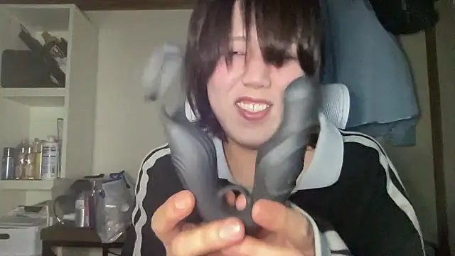 nuu1 221 online show from September 28, 2025, 8:49 pm