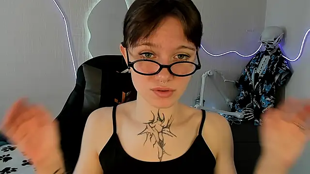 Elastikisss online show from April 2, 2026, 6:42 am