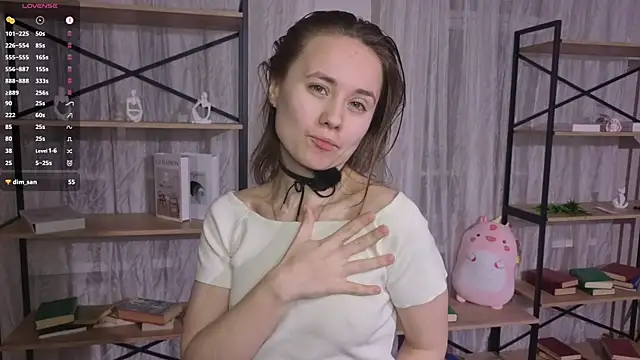 Crysta1Eva  online show from May 9, 2026, 8:23 pm