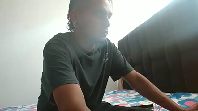 Carlandelli1 online show from October 25, 2025, 2:39 pm