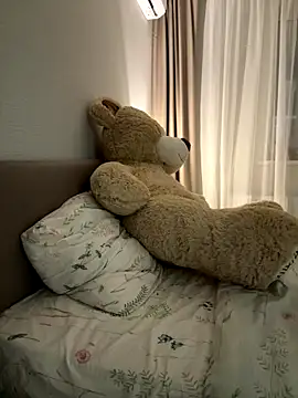 Snapshot of LinaViam chatting on October 30, 2025, 2:36 pm LinaViam online show from October 30, 2025, 2:36 pm