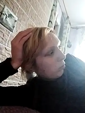 Ponka2011 online show from September 25, 2025, 5:46 am