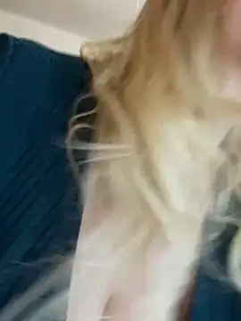 Snapshot of Sweet-blonde chatting on October 13, 2025, 1:12 pm Sweet-blonde online show from October 13, 2025, 1:12 pm