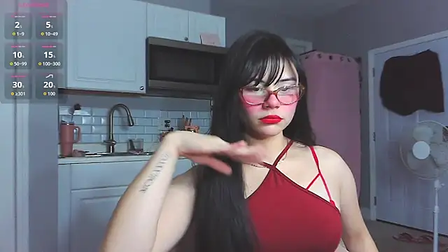 LunaMilav online show from October 16, 2025, 11:46 pm