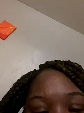 ChocolateKissesBaee online show from September 27, 2025, 2:28 am