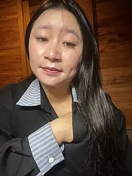 violet-00 online show from February 16, 2026, 1:59 am