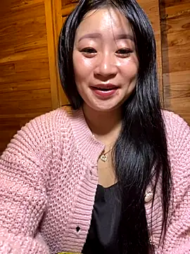 violet-00 online show from November 13, 2025, 12:53 pm