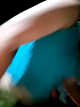 Snapshot of xuxulovezz chatting on October 20, 2025, 11:44 am xuxulovezz online show from October 20, 2025, 11:44 am