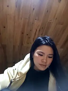 Snapshot of Suny_babyy chatting on February 12, 2026, 6:13 am Suny babyy online show from February 12, 2026, 6:13 am