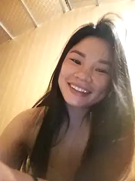 Snapshot of Suny_babyy chatting on December 20, 2025, 2:03 am Suny babyy online show from December 20, 2025, 2:03 am