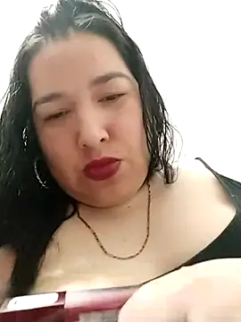 rossiteylor online show from September 26, 2025, 5:20 pm