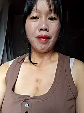 Snapshot of helenzz chatting on October 28, 2025, 12:44 am helenzz online show from October 28, 2025, 12:44 am