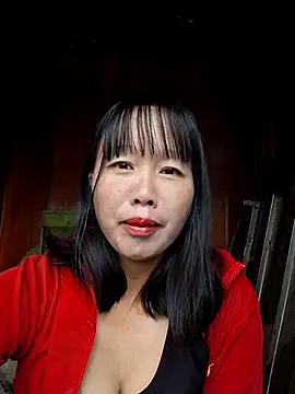 Snapshot of helenzz chatting on October 7, 2025, 12:33 am helenzz online show from October 7, 2025, 12:33 am